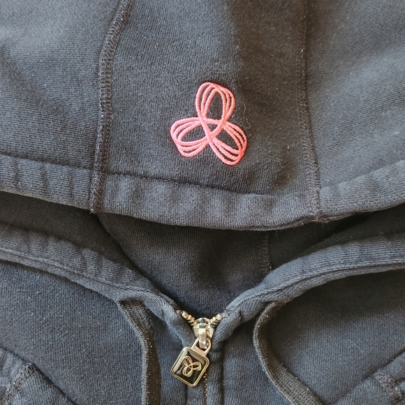 ▪︎SOLD▪︎ TNA Zip Up Hoodie - Picture 2 of 4